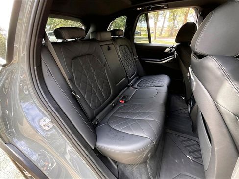 Used 2025 BMW X5 xDrive40i w/ M Sport Package image 22