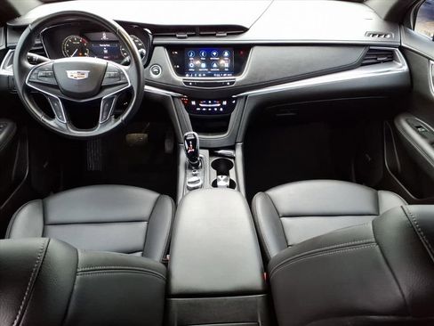 Certified 2022 Cadillac XT5 Luxury image 11