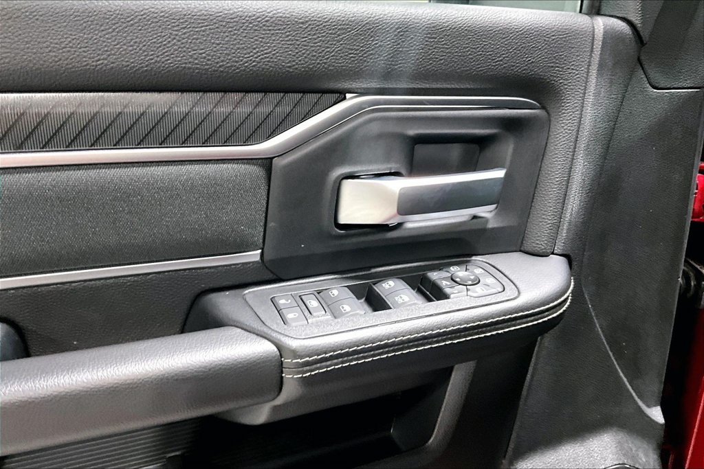 New 2026 RAM 3500 Big Horn AWD/4WD image 19