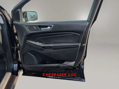 Used 2022 Ford Edge Titanium AWD/4WD image 14