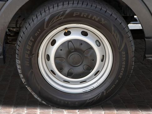 Used 2019 Ford Transit 250 Base image 62