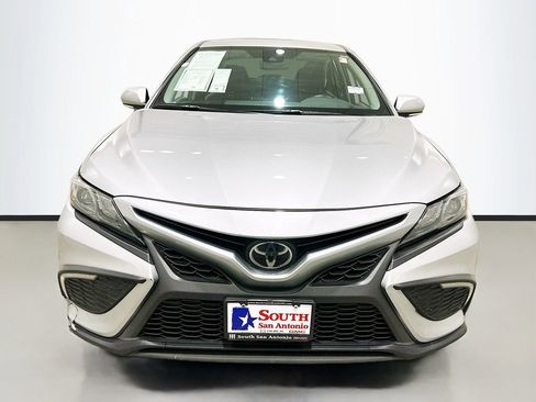 Used 2024 Toyota Camry SE FWD image 2