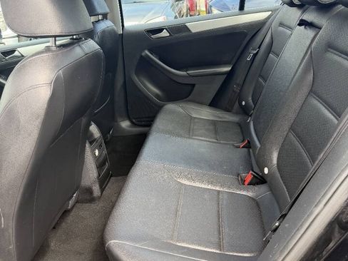 Used 2014 Volkswagen Jetta SE FWD image 14