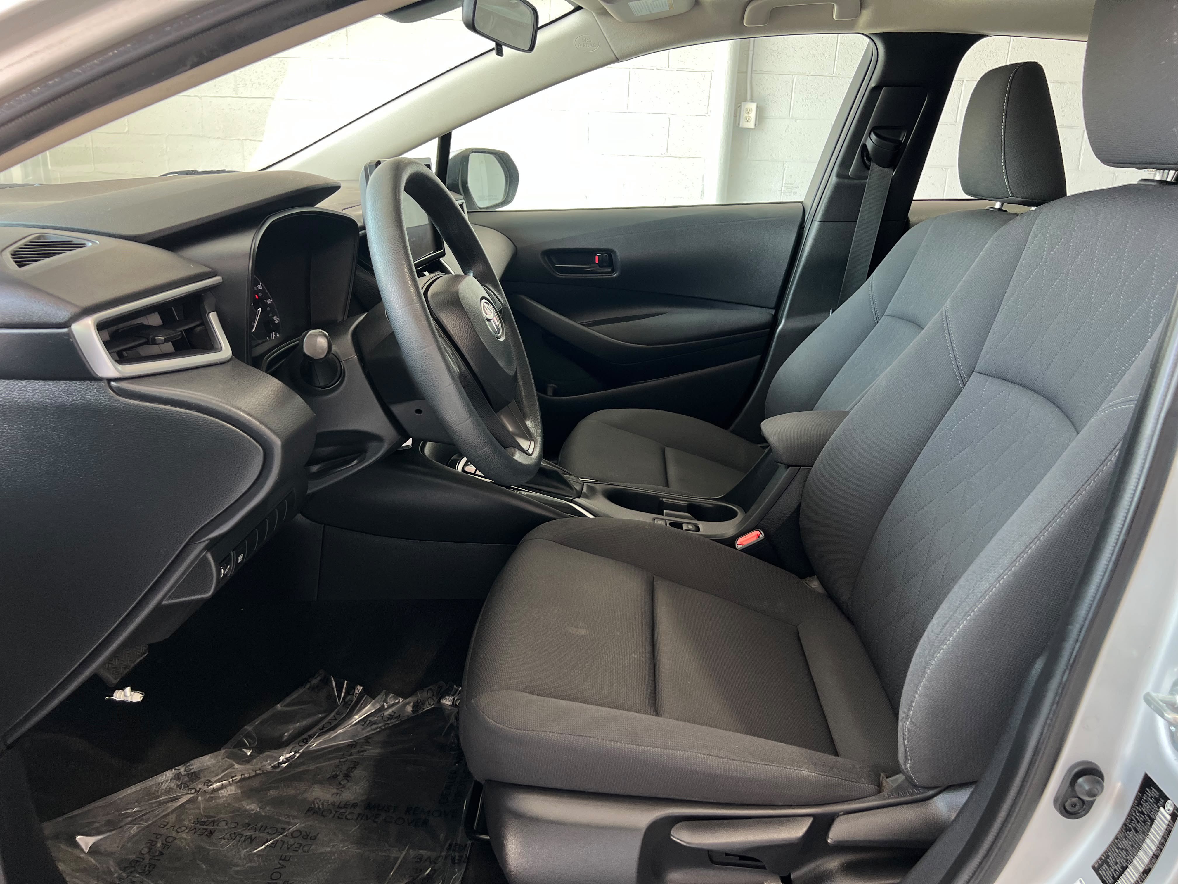 Used 2024 Toyota Corolla LE FWD image 10