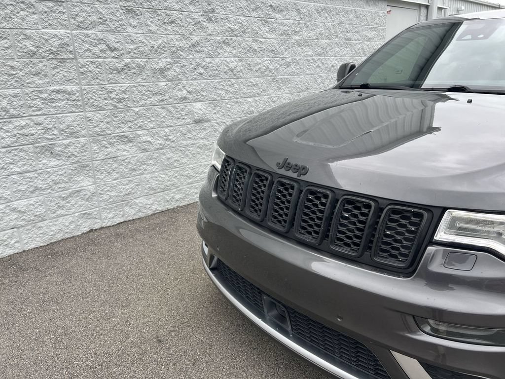 Used 2019 Jeep Grand Cherokee Summit AWD/4WD image 30