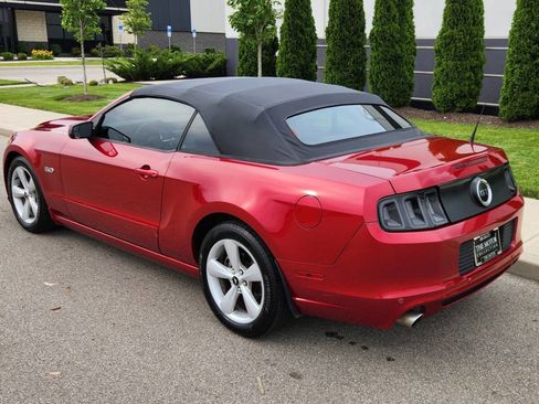Used 2013 Ford Mustang GT w/ Security Pkg RWD image 18
