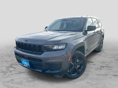 Certified 2023 Jeep Grand Cherokee L Laredo image 1