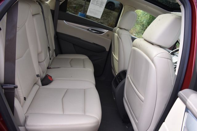 Certified 2018 Cadillac XT5 Luxury w/ Driver Awareness Package AWD/4WD image 17