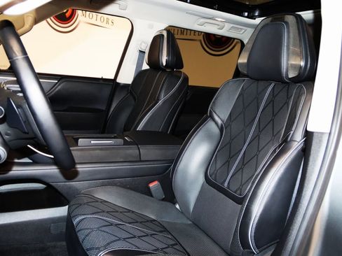 Used 2025 INFINITI QX80 Sensory AWD/4WD image 39