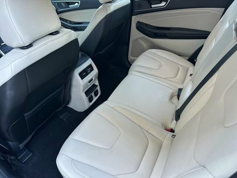 Used 2020 Ford Edge Titanium w/ Equipment Group 301A AWD/4WD image 14