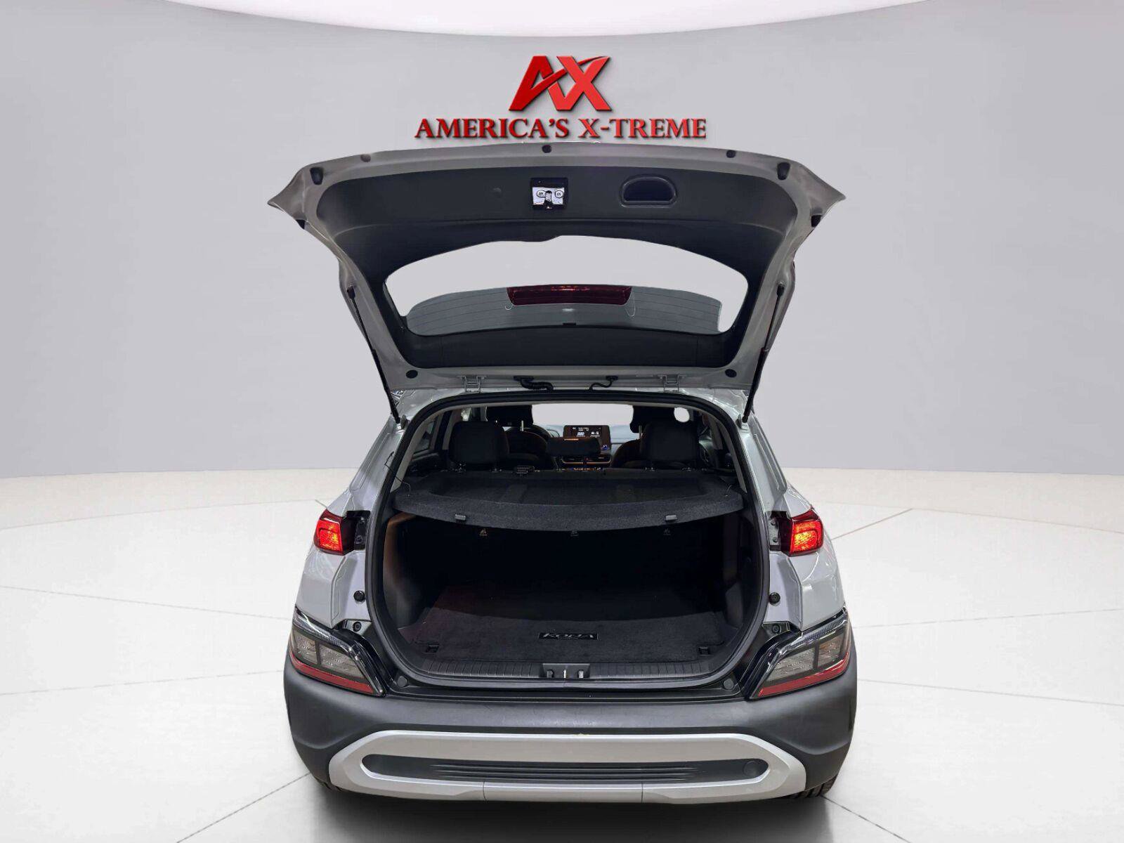 Used 2022 Hyundai Kona SEL AWD/4WD image 42