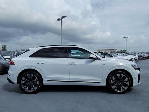 Certified 2025 Audi Q8 Prestige w/ Prestige Package AWD/4WD image 7