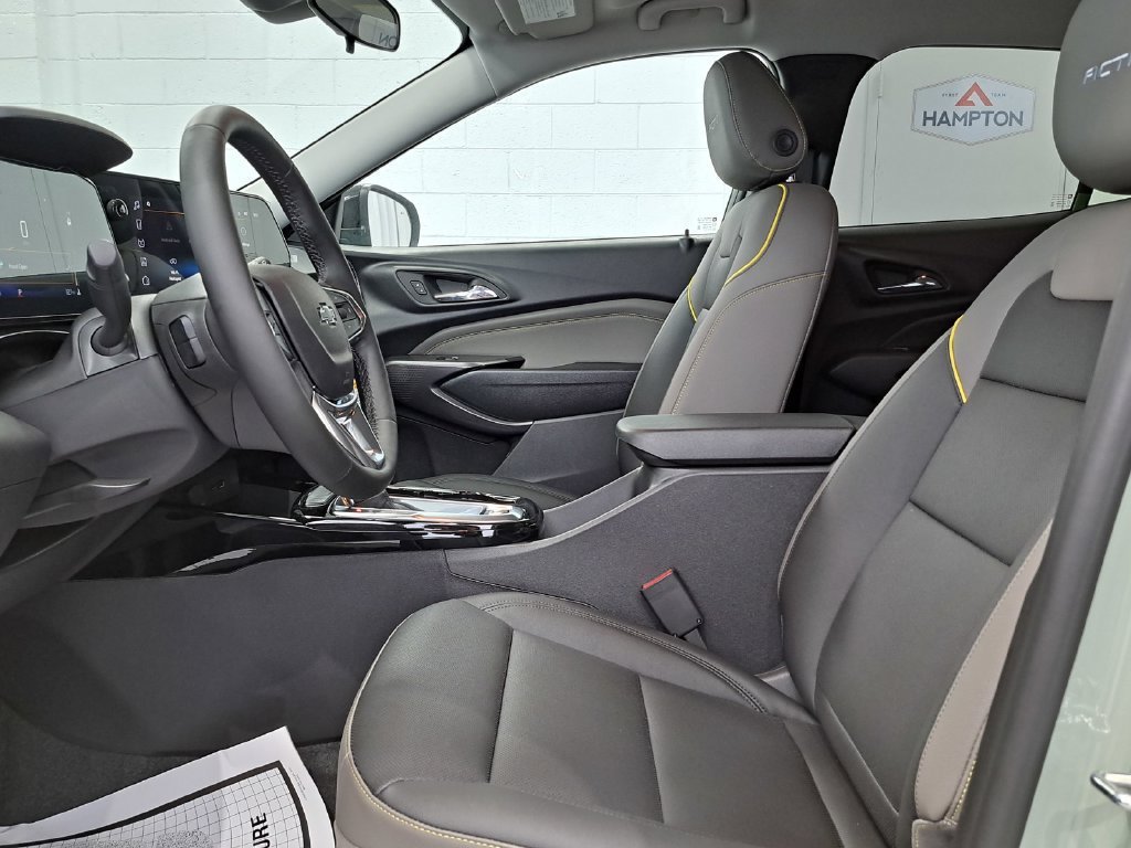 New 2026 Chevrolet Trax ACTIV w/ Driver Confidence Package FWD image 12