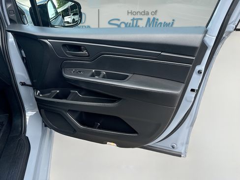 Used 2024 Honda Odyssey Sport image 31