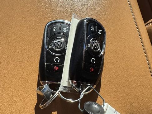 Used 2018 Buick Enclave Premium w/ Experience Buick Package image 35