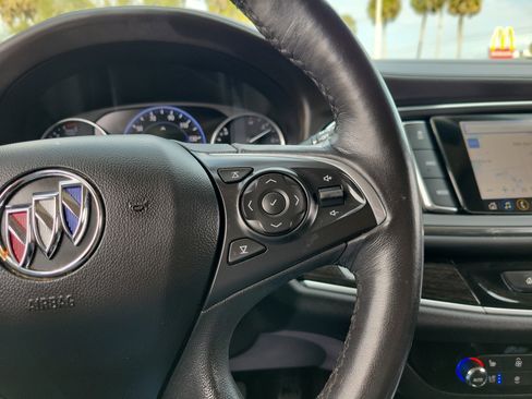 Used 2021 Buick Enclave Avenir w/ Avenir Technology Package image 32