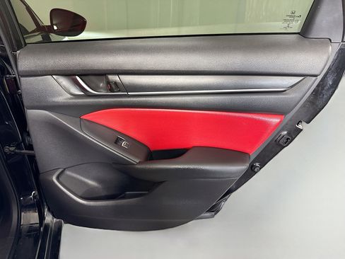 Used 2020 Honda Accord Sport image 28