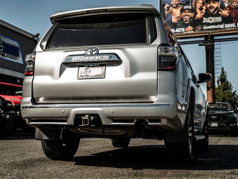 Used 2016 Toyota 4Runner Limited AWD/4WD image 6