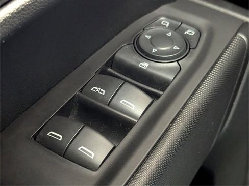 Used 2020 Chevrolet Silverado 1500 Custom w/ Custom Value Package image 14