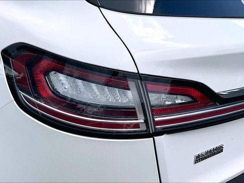 Used 2022 Lincoln Nautilus Reserve w/ Equipment Group 201A AWD/4WD image 23