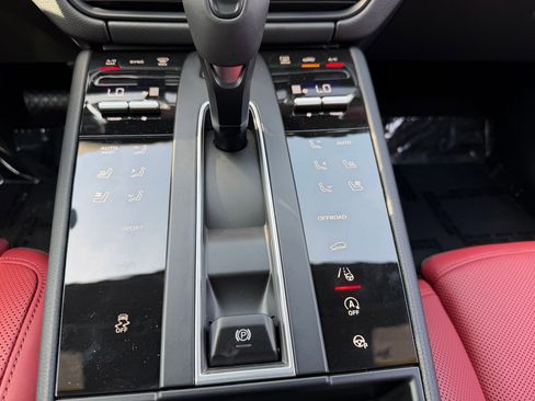 New 2026 Porsche Macan S AWD/4WD image 29