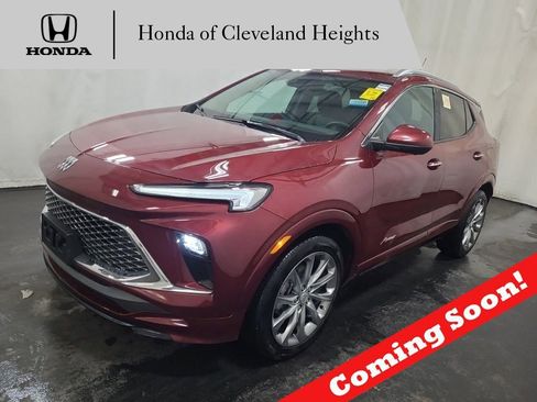 Used 2024 Buick Encore GX Avenir w/ Avenir Technology Package image 1