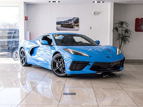 Used 2021 Chevrolet Corvette Stingray Convertible w/ 1LT image 7