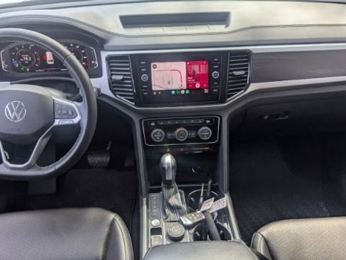 Used 2023 Volkswagen Atlas SE w/ Panoramic Sunroof Package image 26