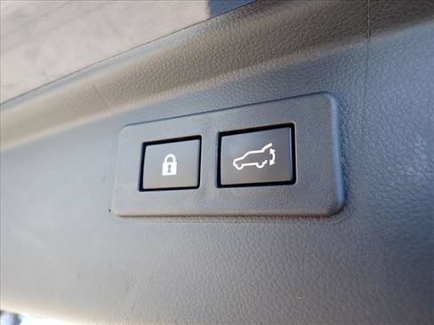 Certified 2024 Subaru Outback Premium AWD/4WD image 9