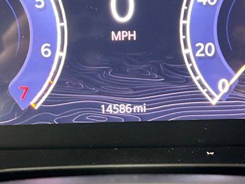 Used 2024 Jeep Grand Cherokee Limited w/ Black Appearance Package image 40