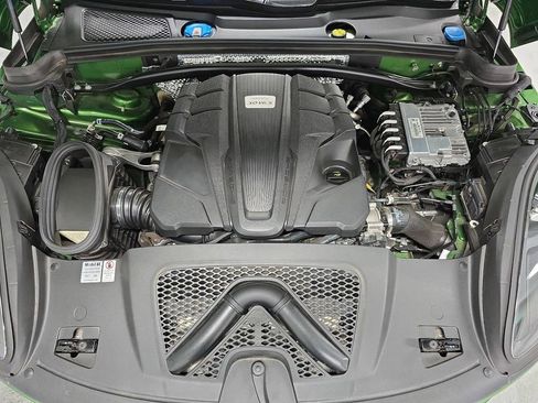 Certified 2019 Porsche Macan S AWD/4WD image 33