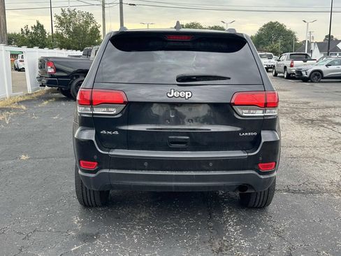 Used 2020 Jeep Grand Cherokee Laredo AWD/4WD image 5