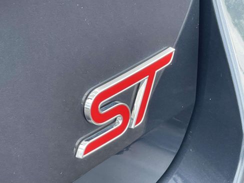 Used 2023 Ford Explorer ST w/ ST Street Pack AWD/4WD image 8