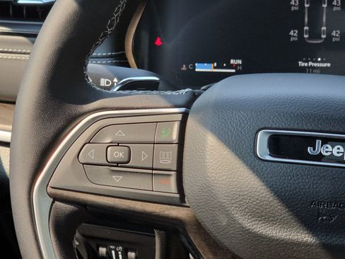 New 2026 Jeep Grand Cherokee L Limited AWD/4WD image 19