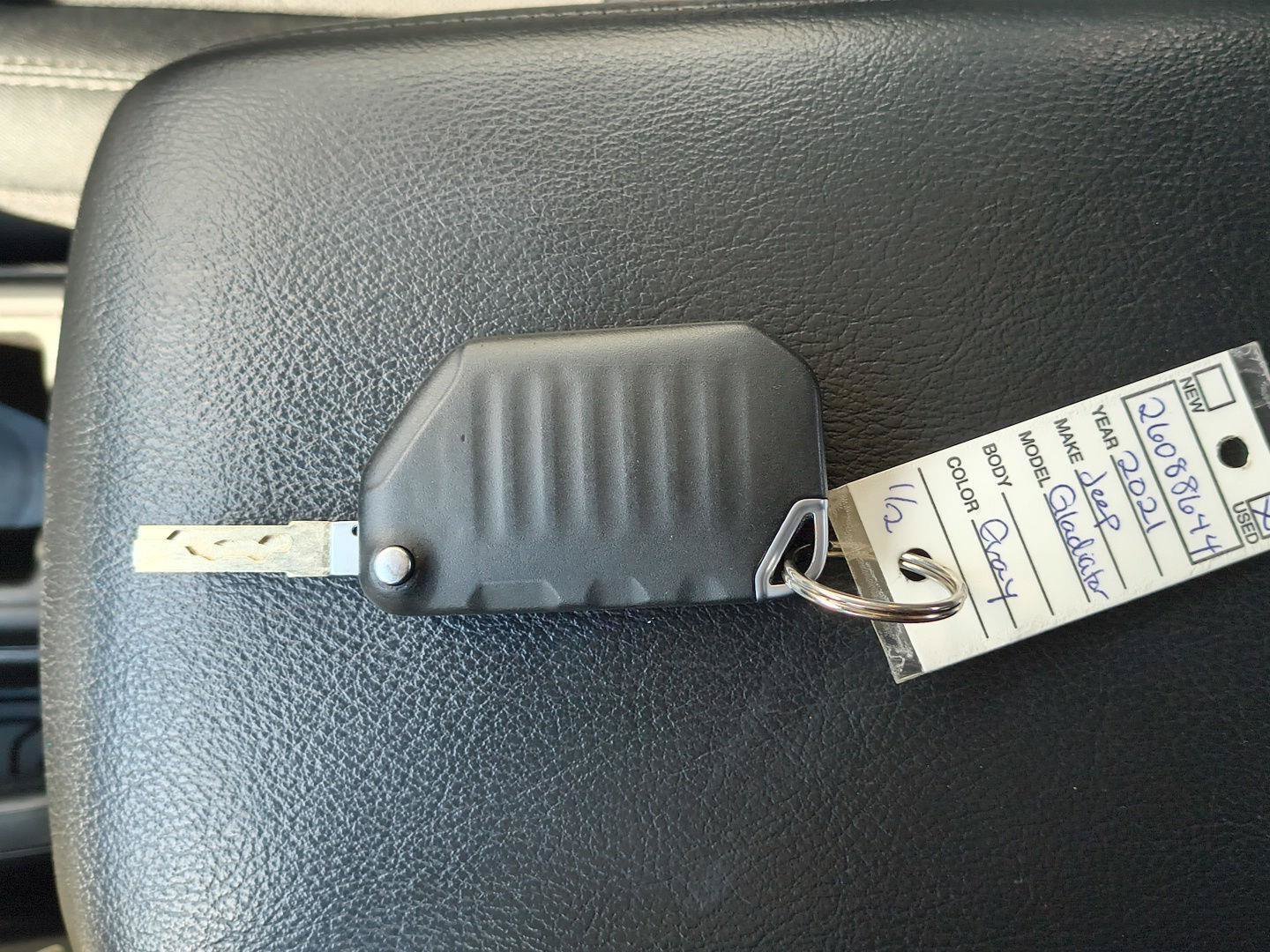 Used 2021 Jeep Gladiator Sport AWD/4WD image 26