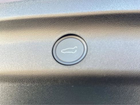 Used 2023 Tesla Model Y Long Range image 34