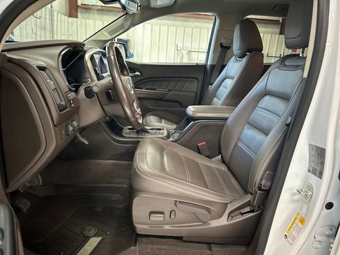Certified 2022 GMC Canyon Denali image 13