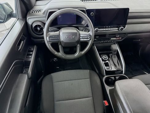 Used 2023 Chevrolet Colorado Trail Boss w/ Technology Package image 3