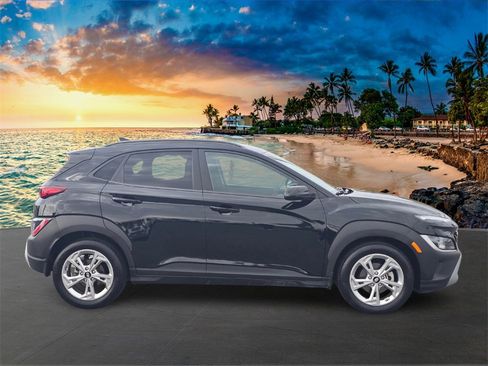 Used 2023 Hyundai Kona SEL image 4