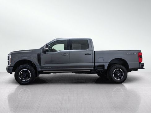 Used 2026 Ford F250 Platinum w/ Tremor Off-Road Package AWD/4WD image 3
