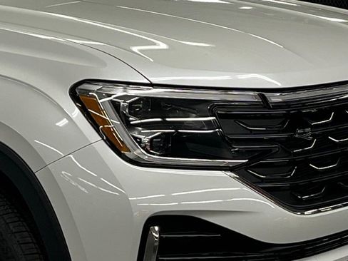 New 2026 Volkswagen Atlas Cross Sport SEL Premium R-Line AWD/4WD image 43