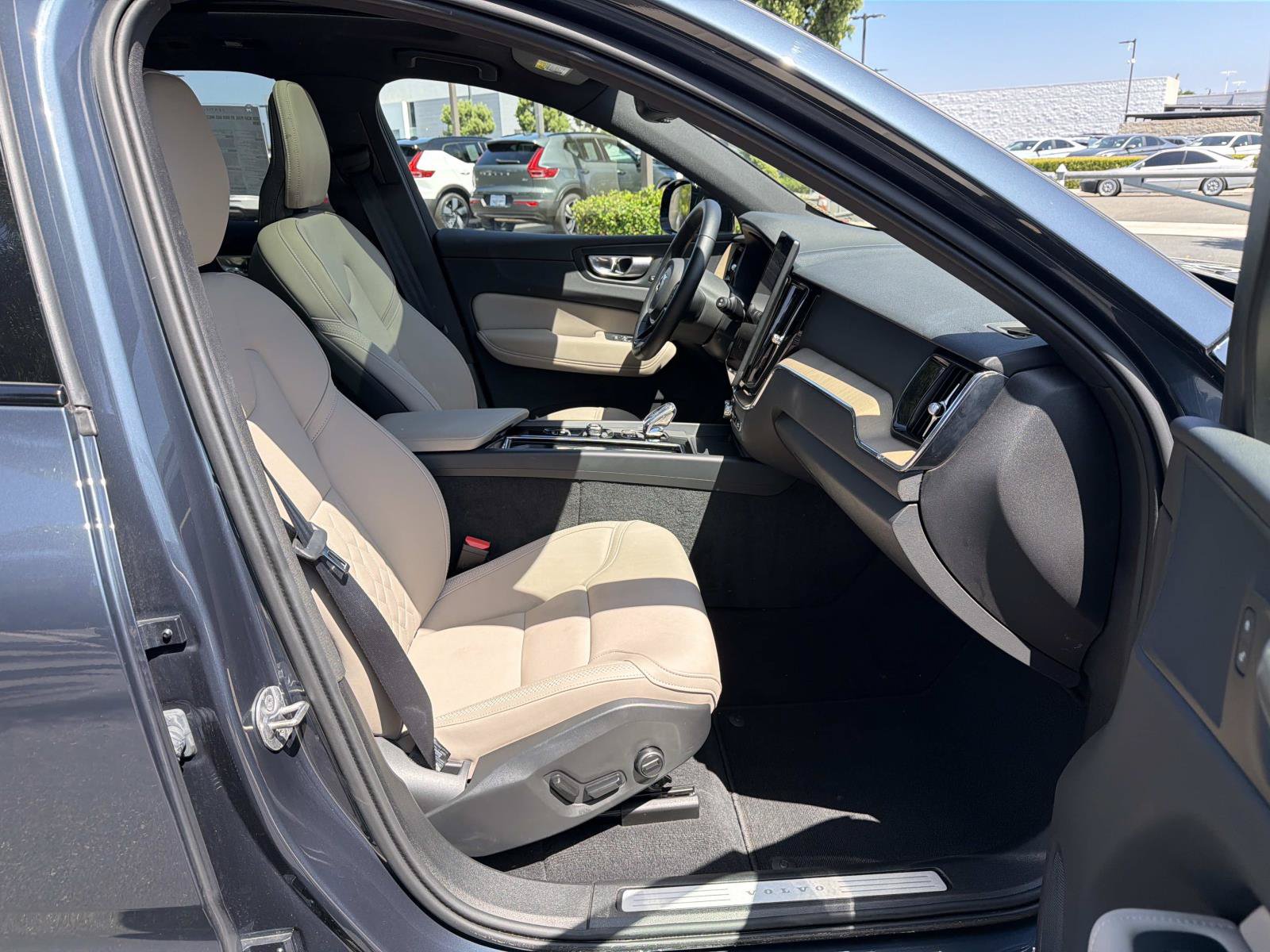 Certified 2026 Volvo XC60 B5 Plus AWD/4WD image 25