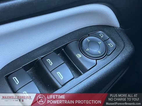 Used 2022 Chevrolet Equinox LS image 7