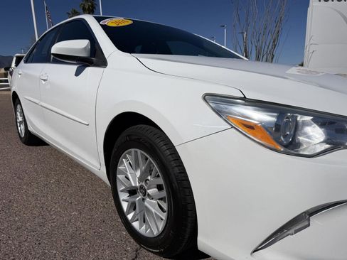Used 2016 Toyota Camry LE image 13