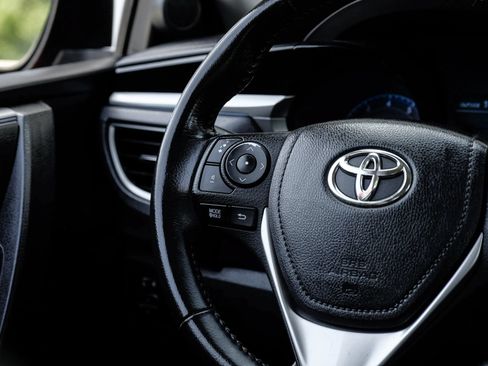Used 2016 Toyota Corolla S FWD image 20