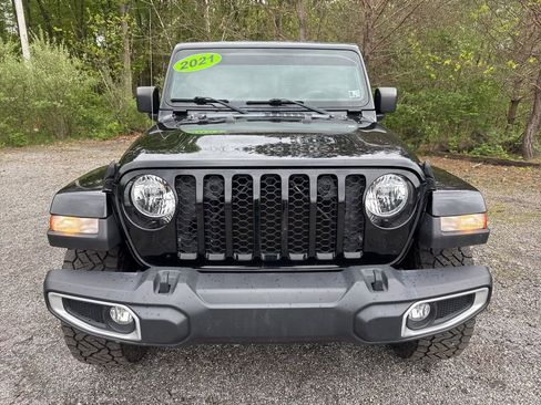 Used 2021 Jeep Gladiator Sport AWD/4WD image 2