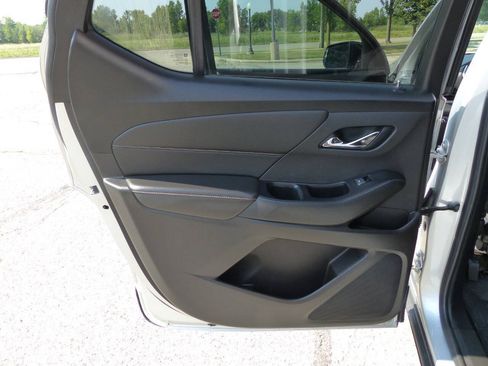 Used 2019 Chevrolet Traverse LS AWD/4WD image 34