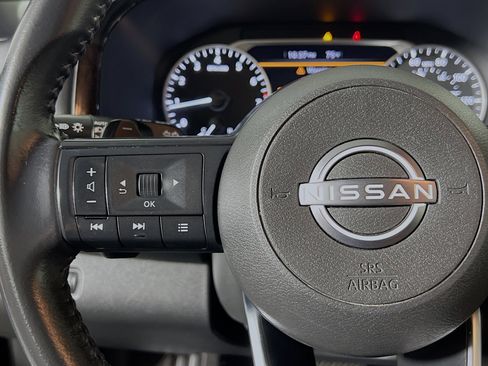 Used 2024 Nissan Pathfinder SV FWD image 19
