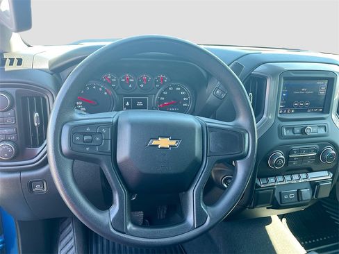 Used 2024 Chevrolet Silverado 1500 Custom image 11