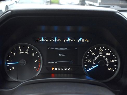 Used 2017 Ford F150 XLT w/ Equipment Group 302A Luxury image 27